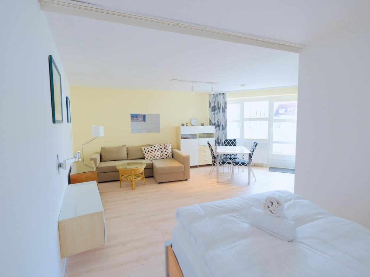 With Balcony, Elevator, Turntable Apartment